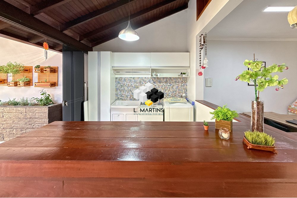 Casa à venda com 4 quartos, 328m² - Foto 28
