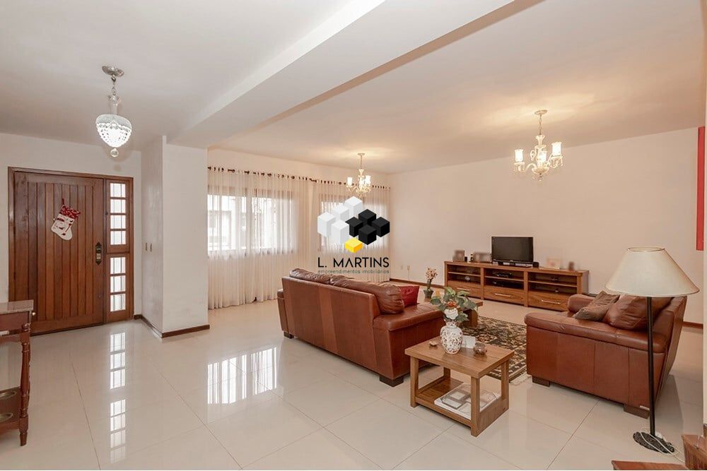 Casa de 4 quartos, 388m² no bairro Jardim Itu, em Porto Alegre | Eu Corretor