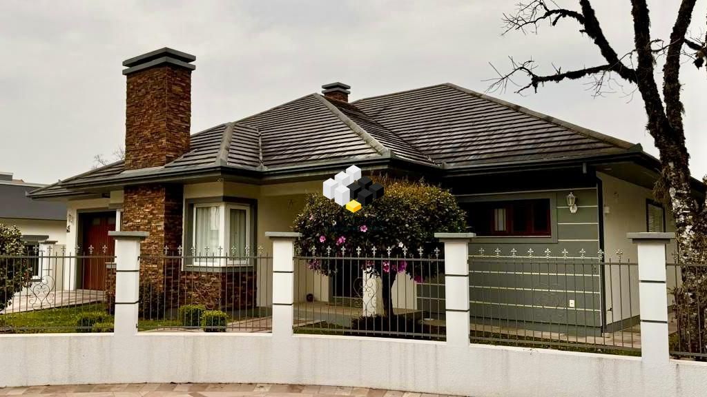 Casa à venda  no Carniel - Gramado, RS. Imóveis