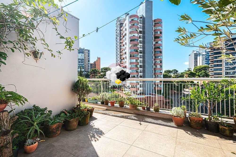 Apartamento à venda com 3 quartos, 237m² - Foto 11