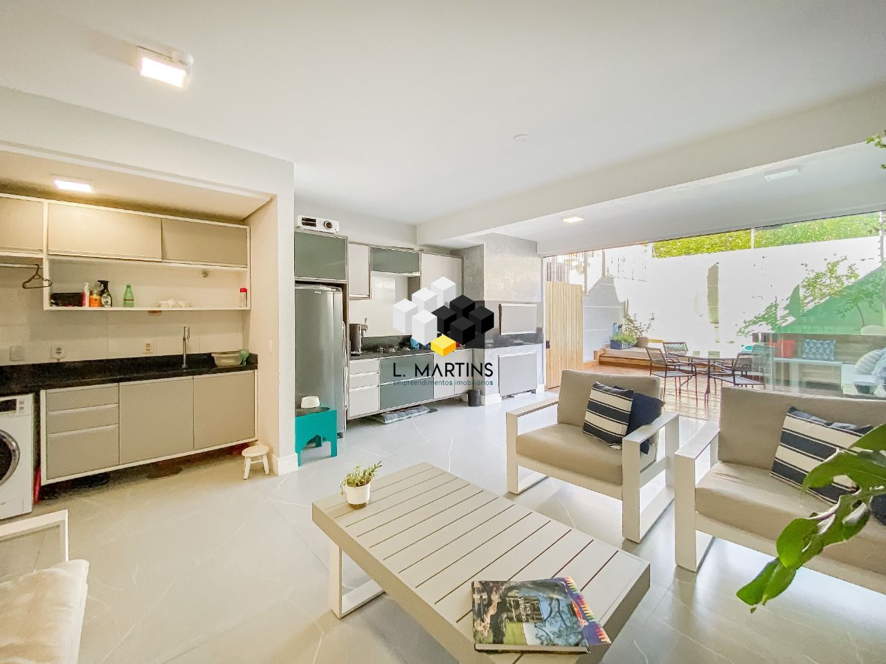 Casa à venda com 4 quartos, 352m² - Foto 15
