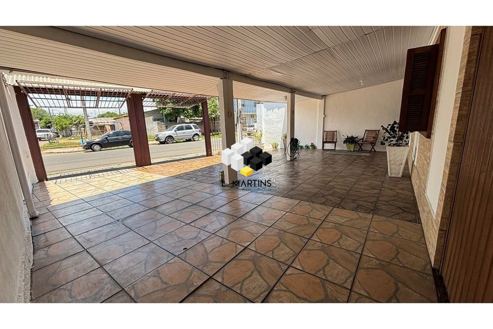 Casa à venda  no Guajuviras - Canoas, RS. Imóveis