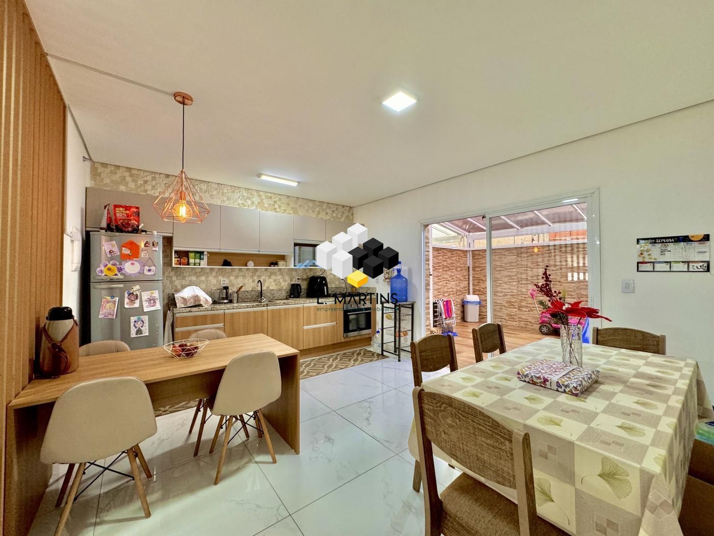 Casa à venda com 3 quartos, 129m² - Foto 4