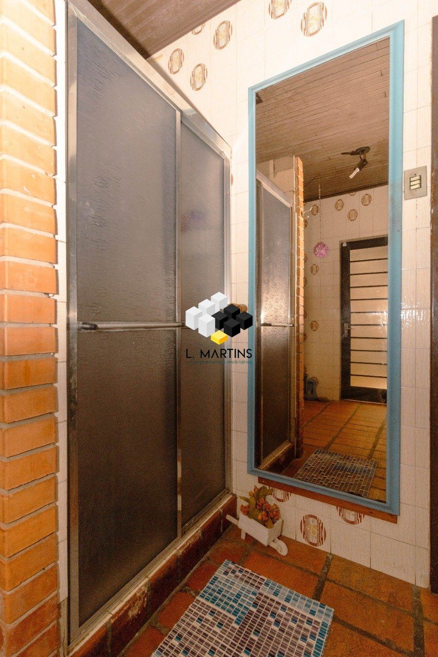 Casa à venda com 3 quartos, 130m² - Foto 2