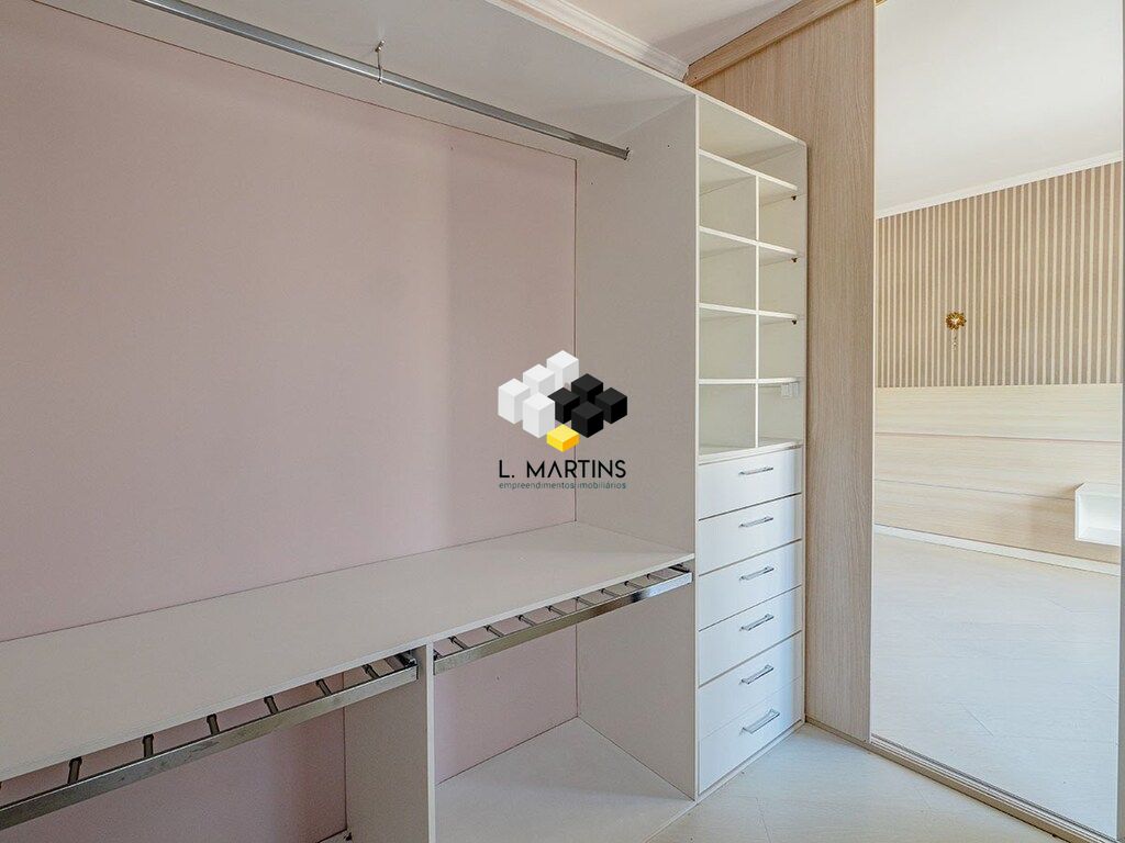 Casa de 3 quartos, 224m² no bairro Sarandi, em Porto Alegre | Eu Corretor