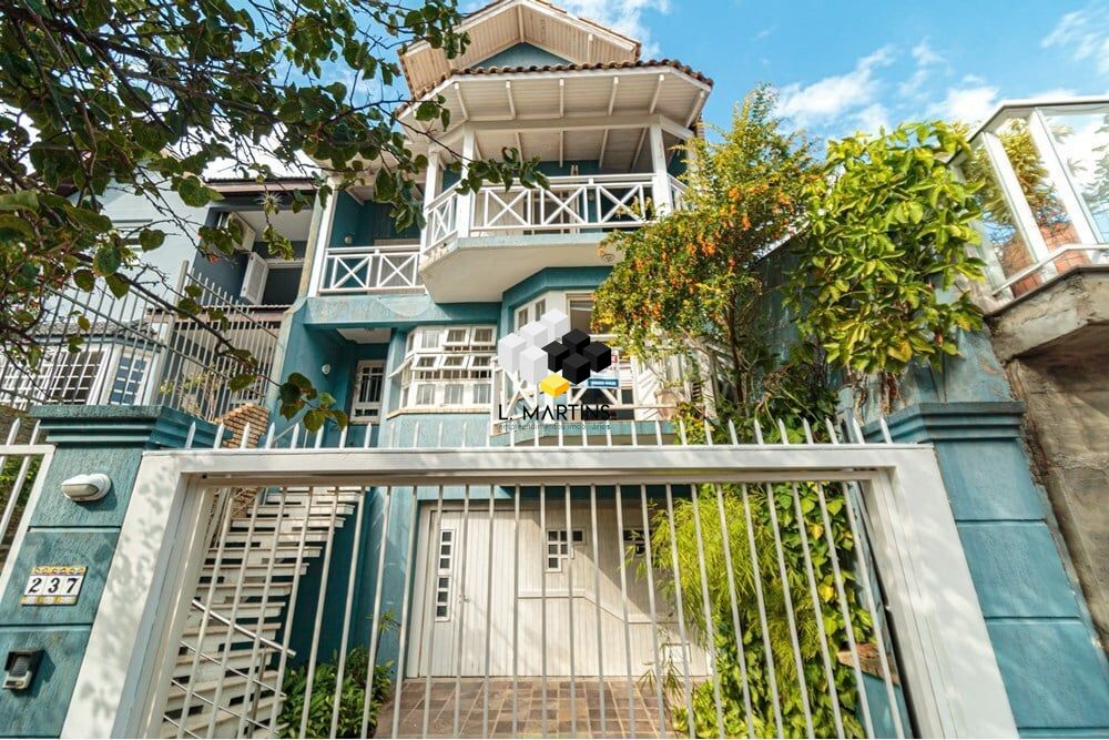 Casa à venda  no Chácara das Pedras - Porto Alegre, RS. Imóveis
