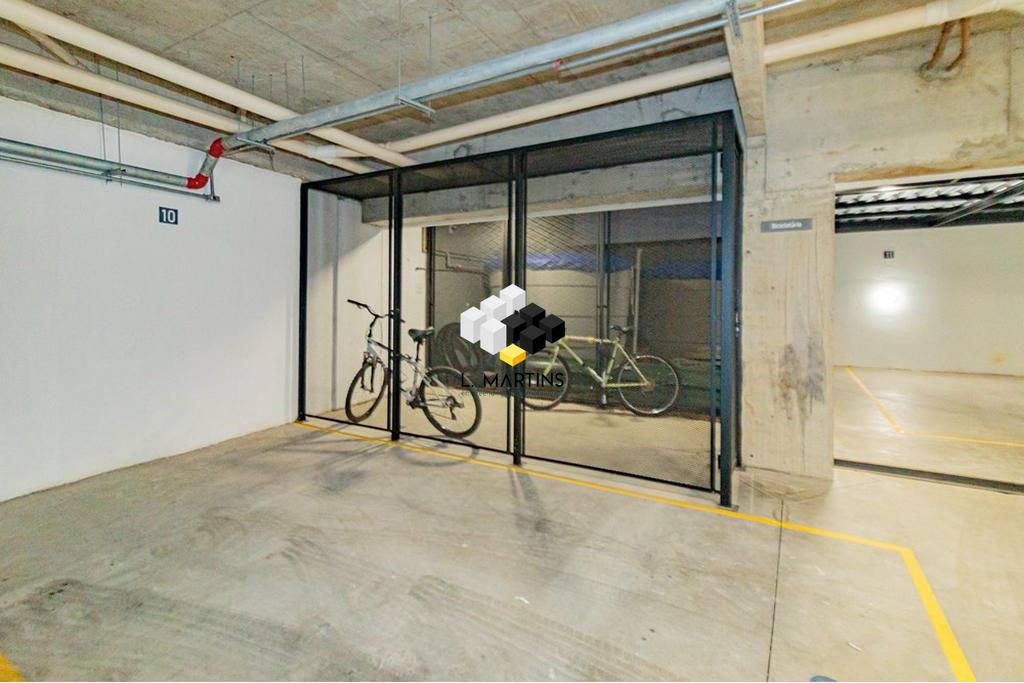 img197718952