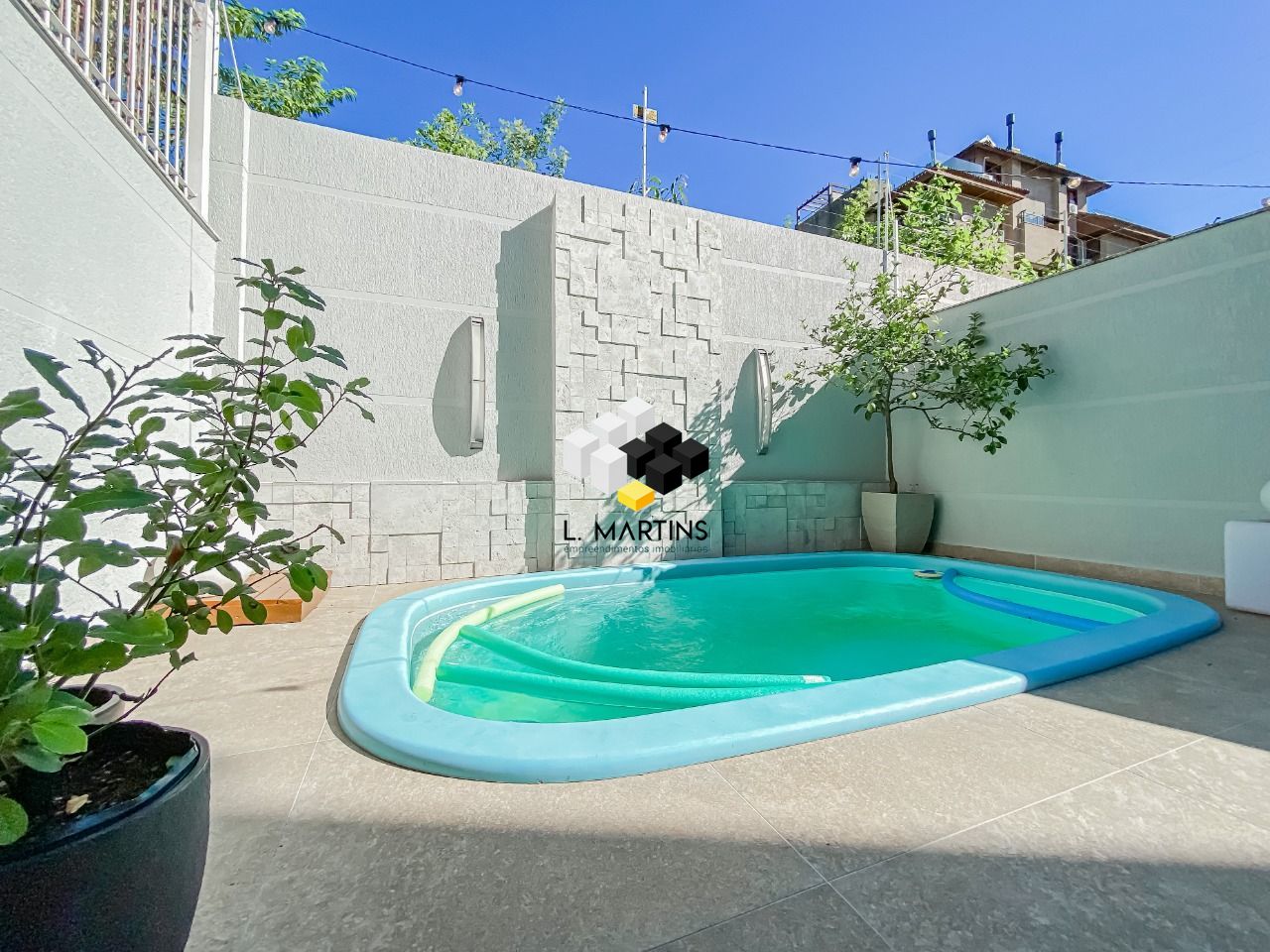 Casa à venda com 4 quartos, 352m² - Foto 12