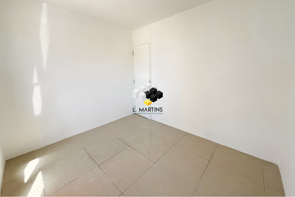 Apartamento à venda com 2 quartos, 41m² - Foto 3