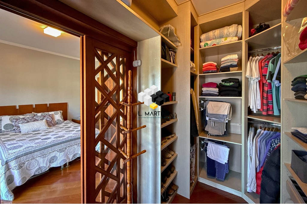 Casa à venda com 4 quartos, 328m² - Foto 43