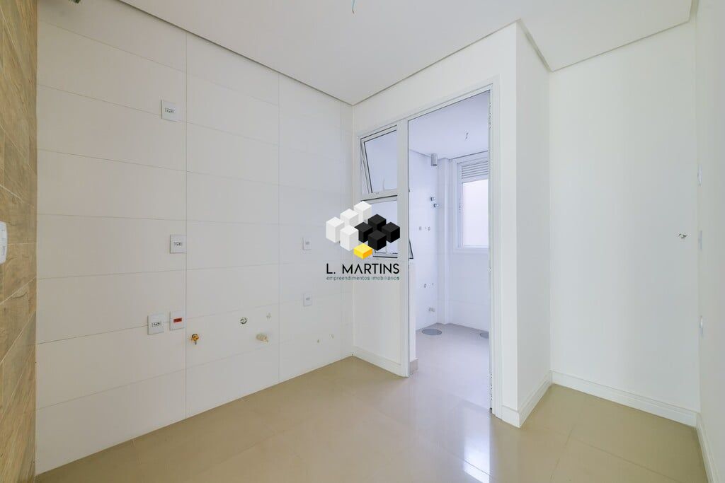 Apartamento à venda com 3 quartos, 243m² - Foto 22