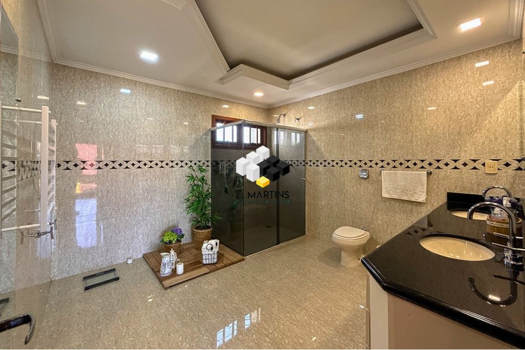 Casa à venda com 4 quartos, 328m² - Foto 41