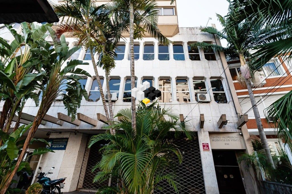 Sala comercial à venda  no Moinhos de Vento - Porto Alegre, RS. Imóveis