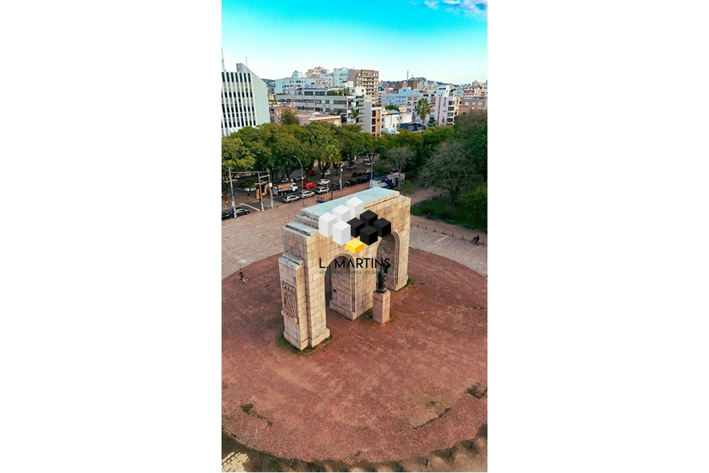 img197718935