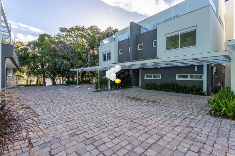 Casa em condomínio à venda  no Pedra Redonda - Porto Alegre, RS. Imóveis