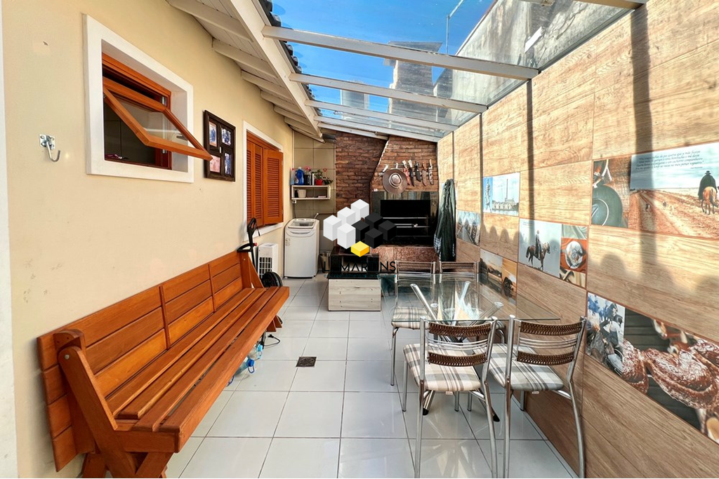 Casa em condomínio à venda  no Olaria - Canoas, RS. Imóveis