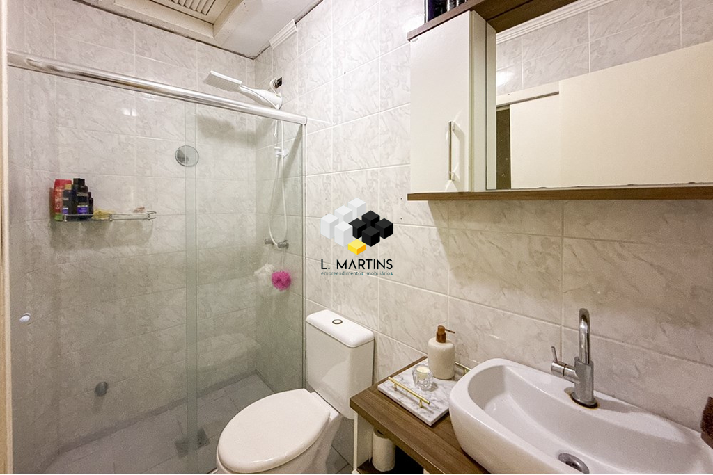 Casa à venda com 2 quartos, 98m² - Foto 2