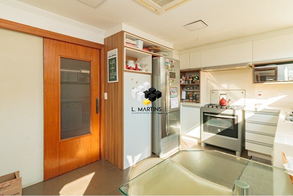 Apartamento de 4 quartos, 328m² no bairro Floresta, em Porto Alegre | Eu Corretor