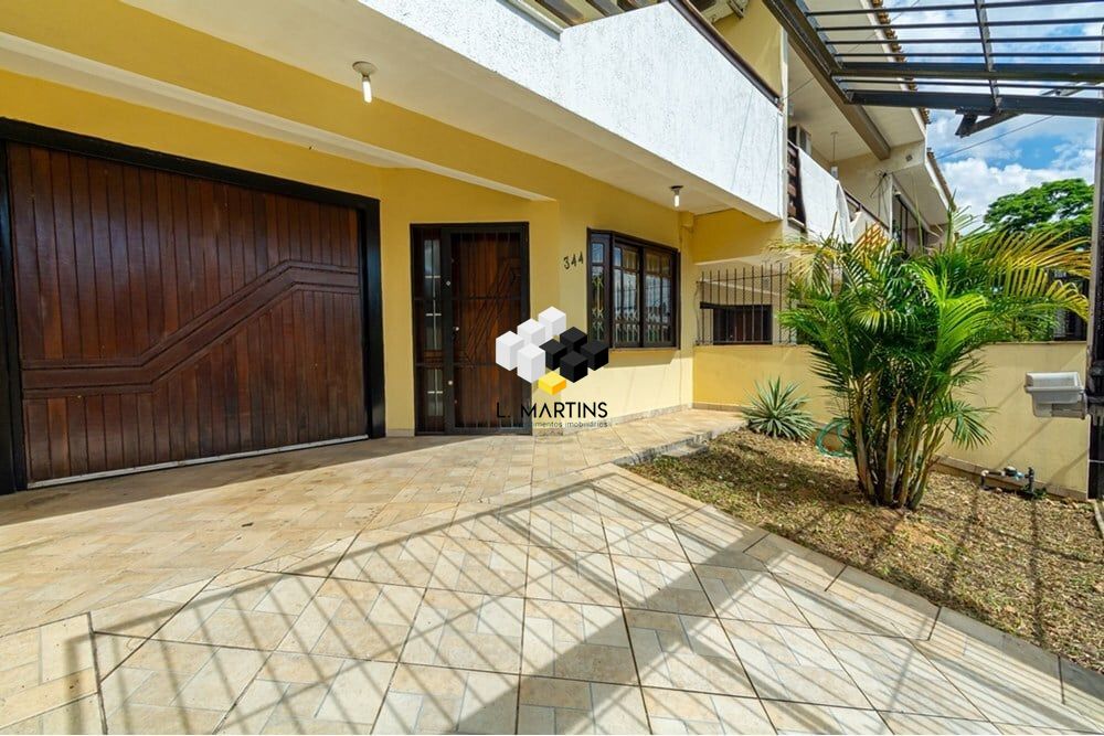 Casa de 3 quartos, 180m² no bairro Nossa Senhora das Graças, em Canoas | Eu Corretor
