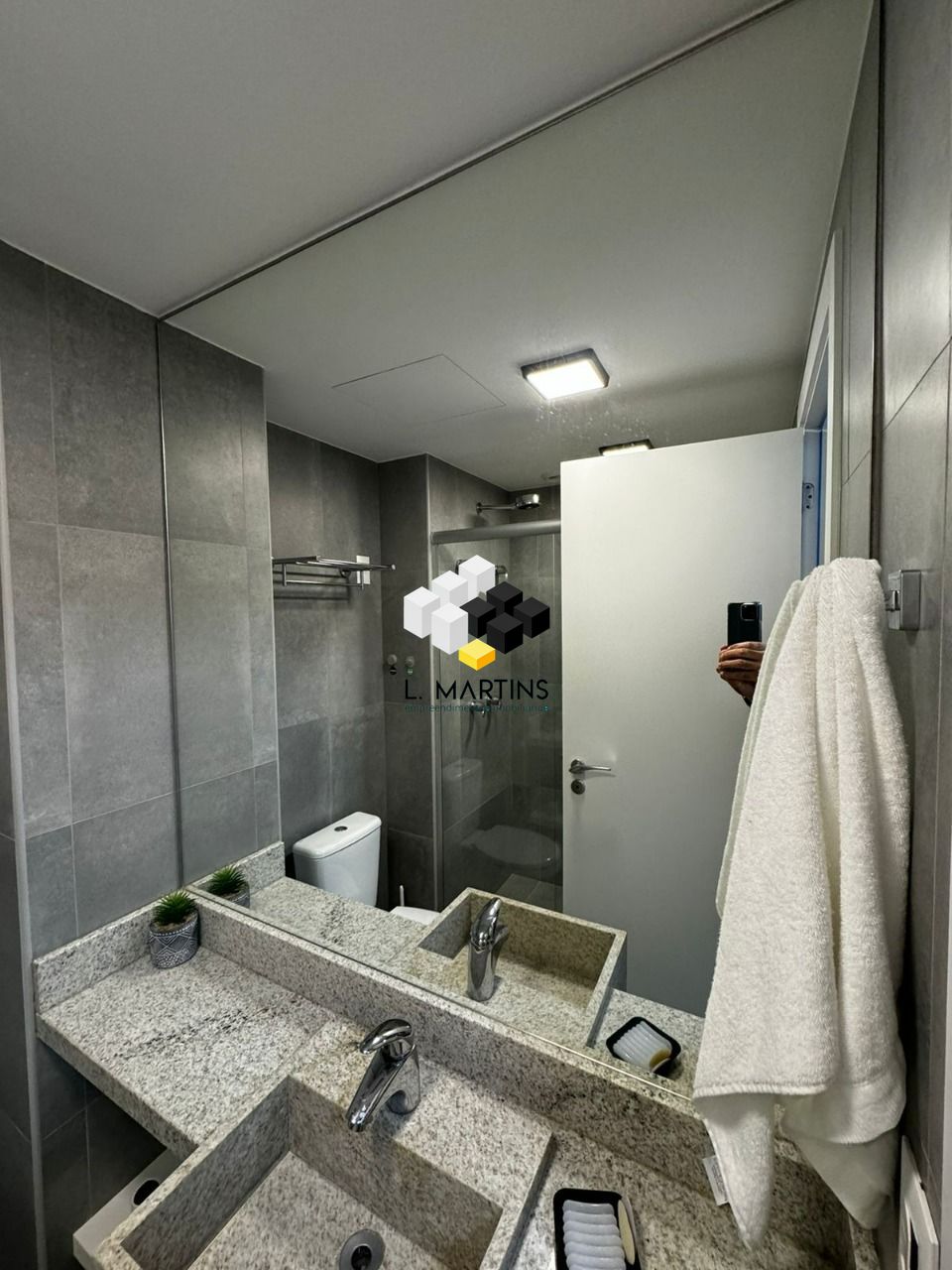 img196421177
