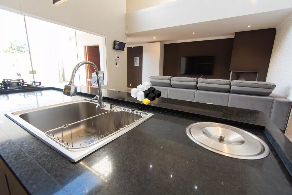 Casa à venda com 2 quartos, 154m² - Foto 29