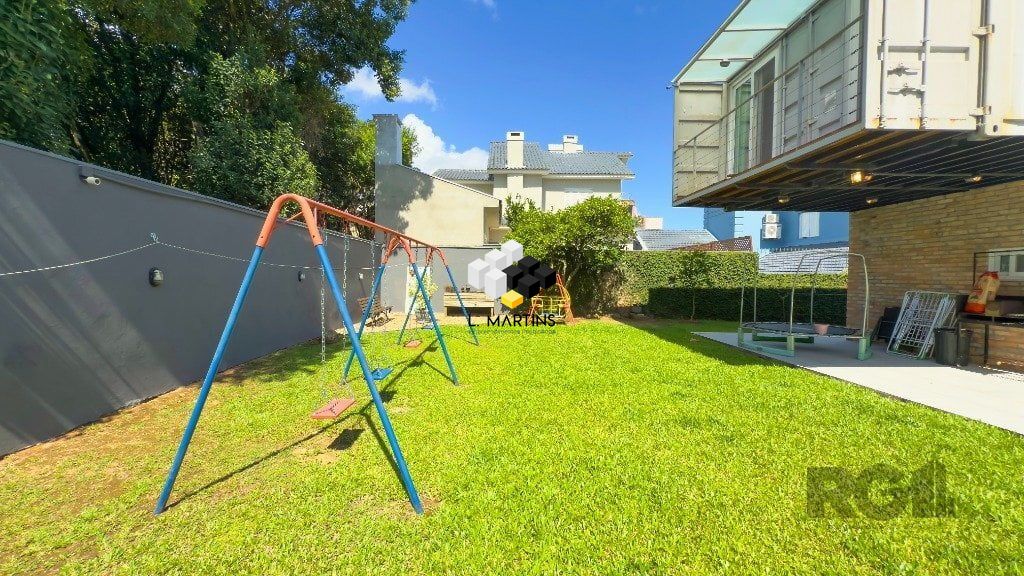 Casa de 3 quartos, 333m² no bairro Teresópolis, em Porto Alegre | Eu Corretor