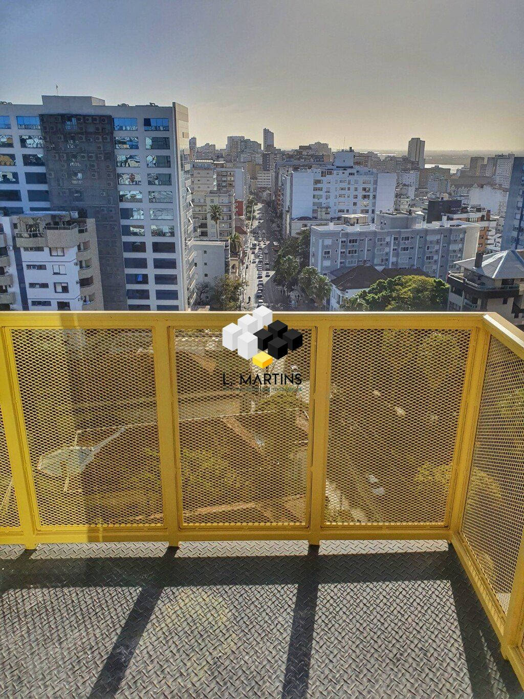 img196421004