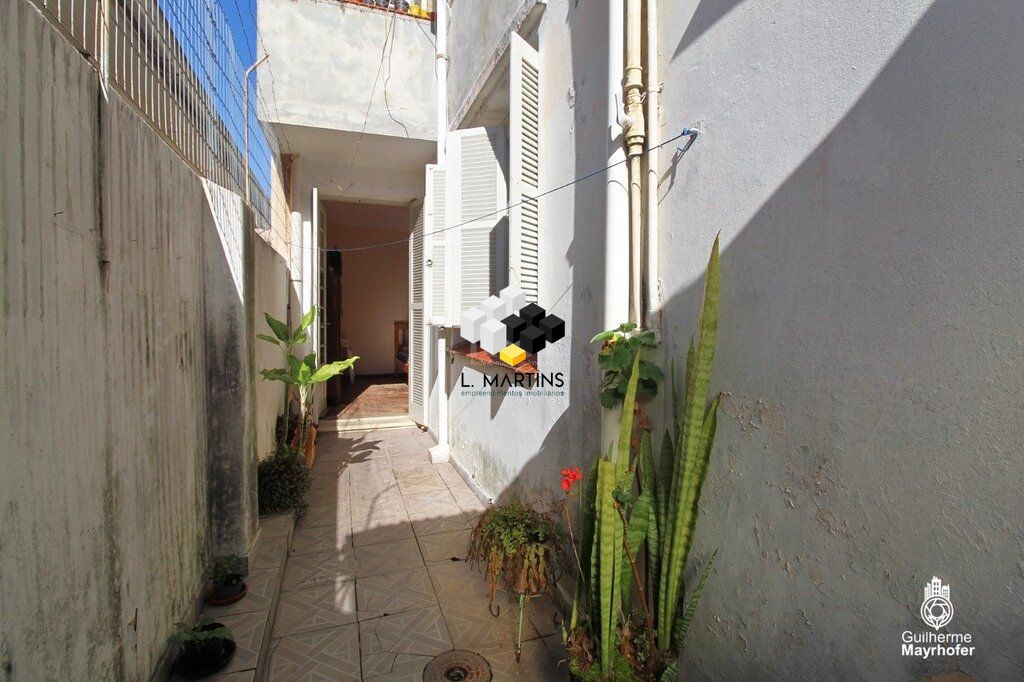 Apartamento à venda com 2 quartos, 67m² - Foto 2