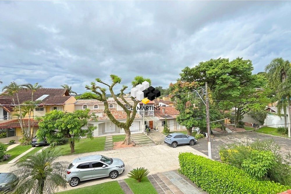 Casa de Condomínio de 5 quartos, 300m² no bairro Ipanema, em Porto Alegre | Eu Corretor
