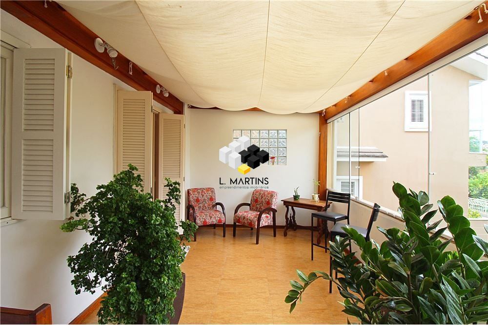 Casa de 3 quartos, 198m² no bairro Medianeira, em Porto Alegre | Eu Corretor