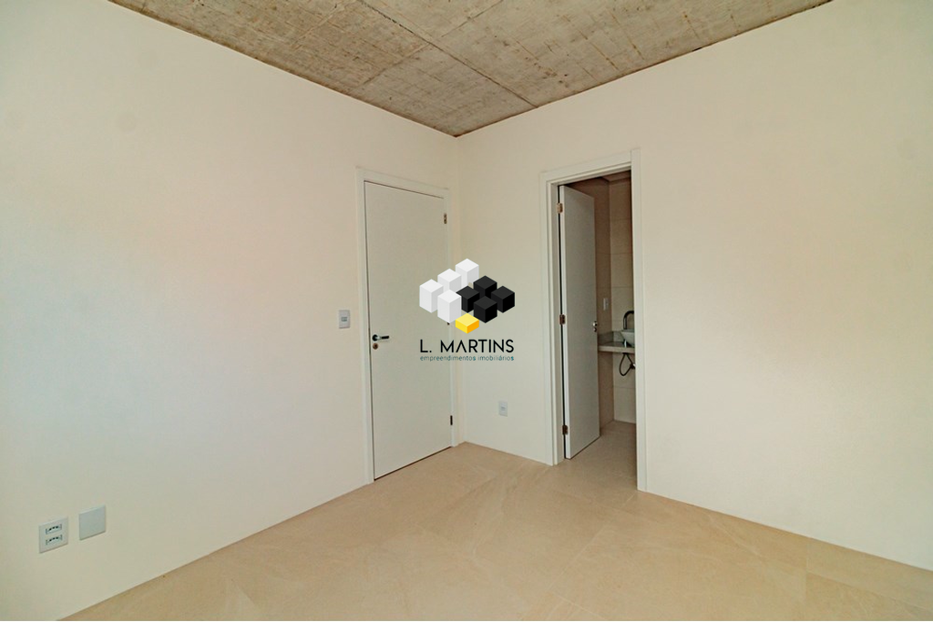 img197719020