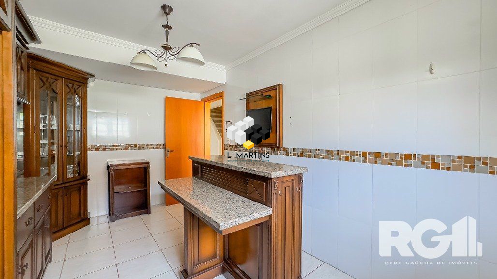 Casa de 4 quartos, 282m² no bairro Chácara das Pedras, em Porto Alegre | Eu Corretor