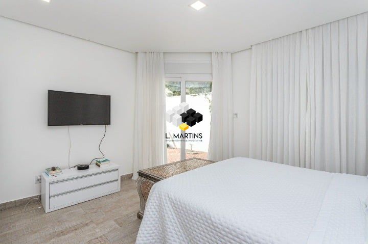 Casa de Condomínio de 4 quartos, 487m² no bairro Belém Novo, em Porto Alegre | Eu Corretor