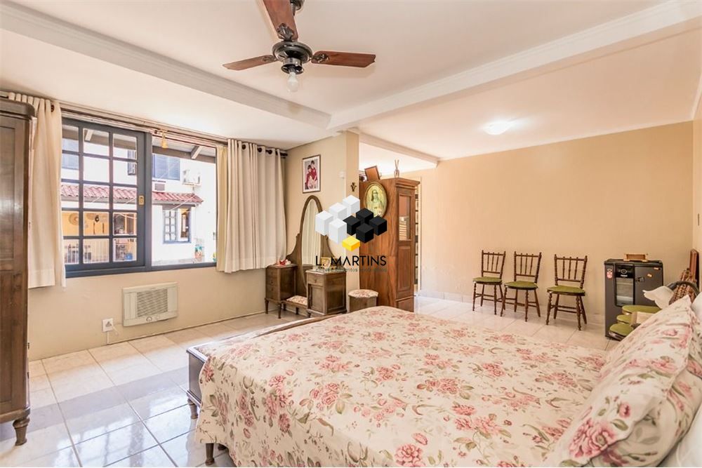 Casa de 4 quartos, 525m² no bairro Jardim Sabará, em Porto Alegre | Eu Corretor
