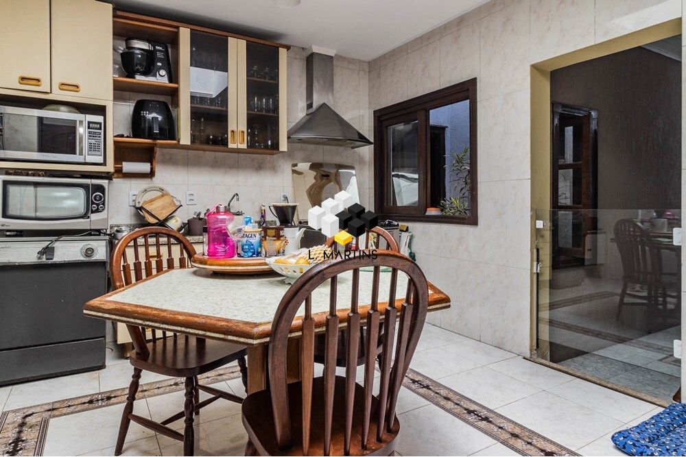 Casa de 4 quartos, 216m² no bairro Partenon, em Porto Alegre | Eu Corretor