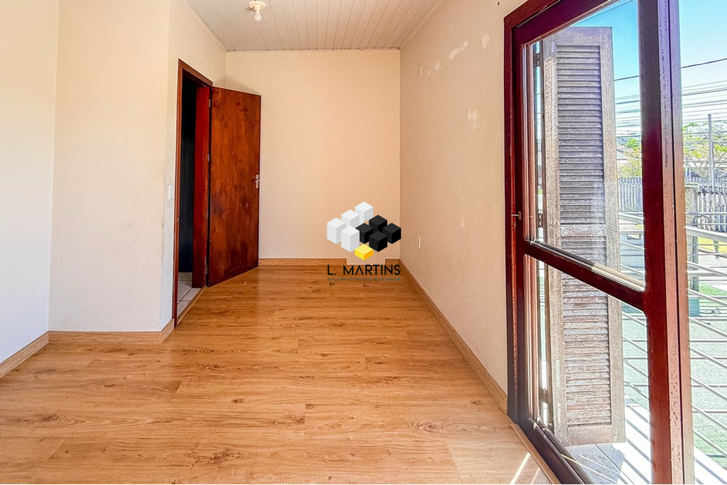 Casa com 2 Dormitórios à venda, 67 m² por R$ 319.000,00 Casa com 2 Dormitórios à venda, 67 m² por R$ 319.000,00