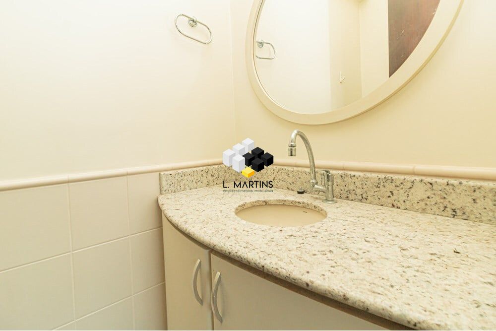 Sala Comercial de 32m² no bairro Petrópolis, em Porto Alegre | Eu Corretor