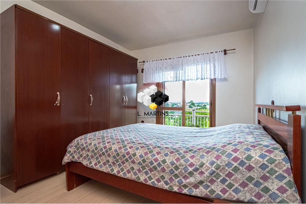 Casa à venda com 4 quartos, 250m² - Foto 21