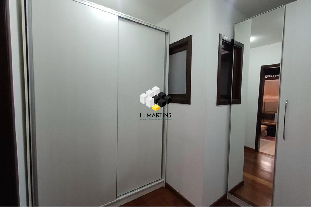 Casa de 3 quartos, 318m² no bairro Jardim do Salso, em Porto Alegre | Eu Corretor