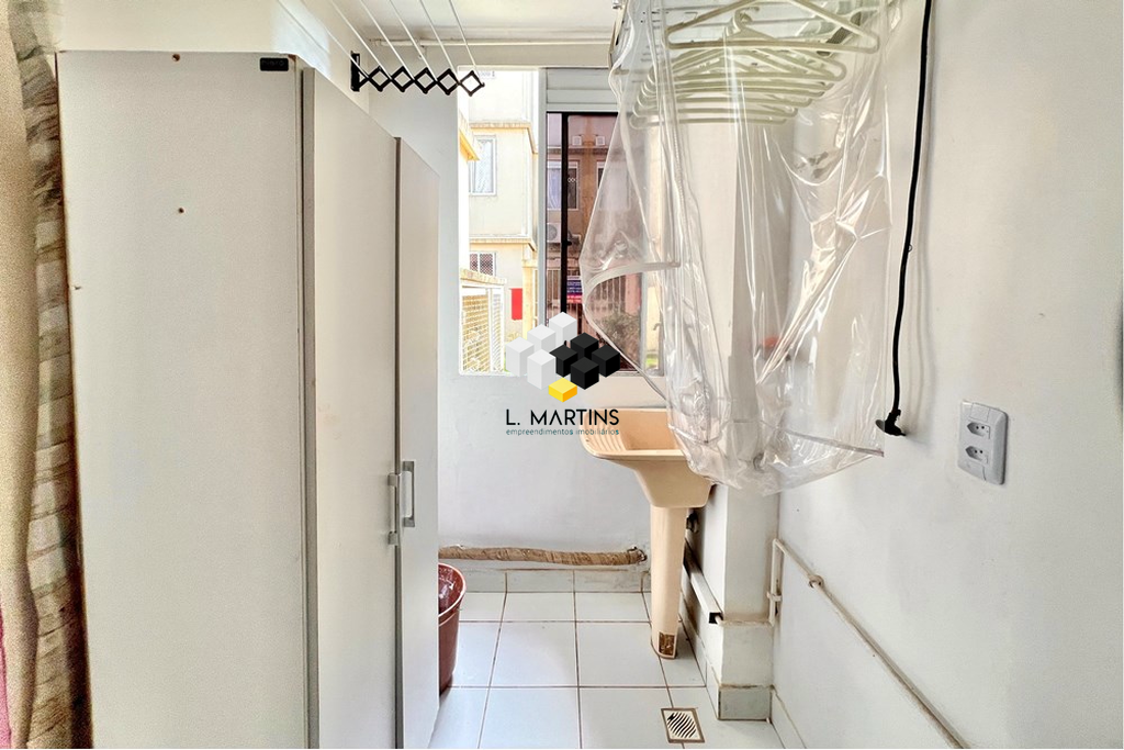 Apartamento à venda com 2 quartos, 42m² - Foto 30