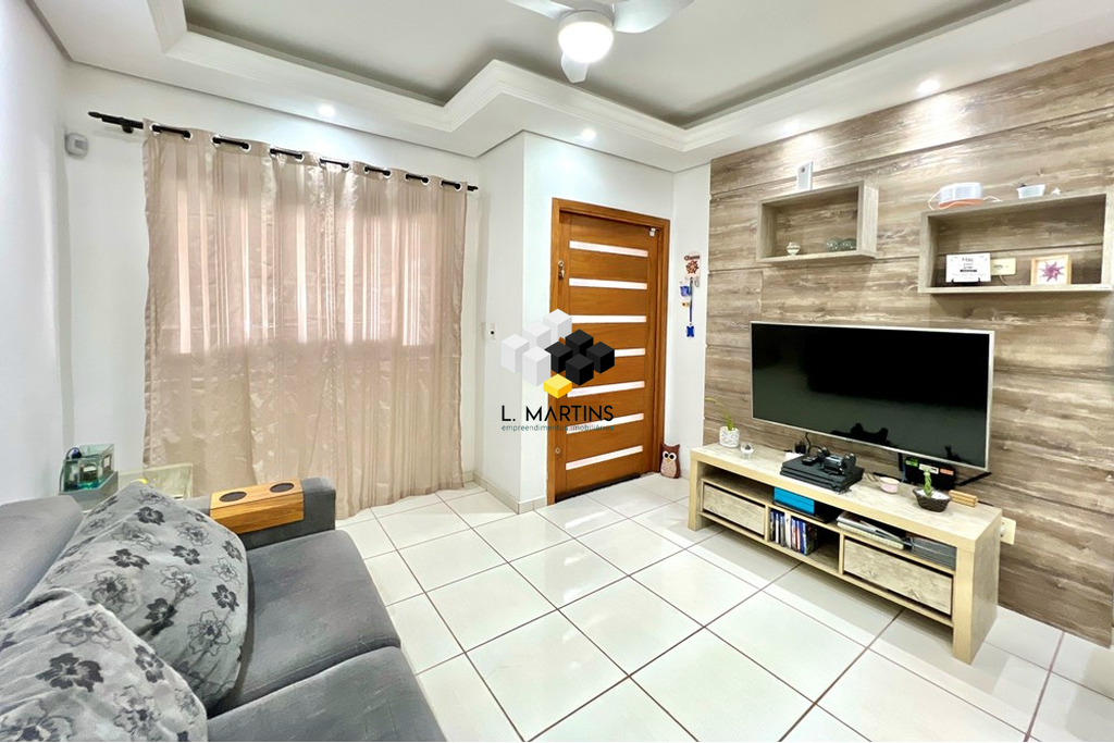 Casa com 2 Dormitórios à venda, 75 m² por R$ 389.000,00 Casa com 2 Dormitórios à venda, 75 m² por R$ 389.000,00