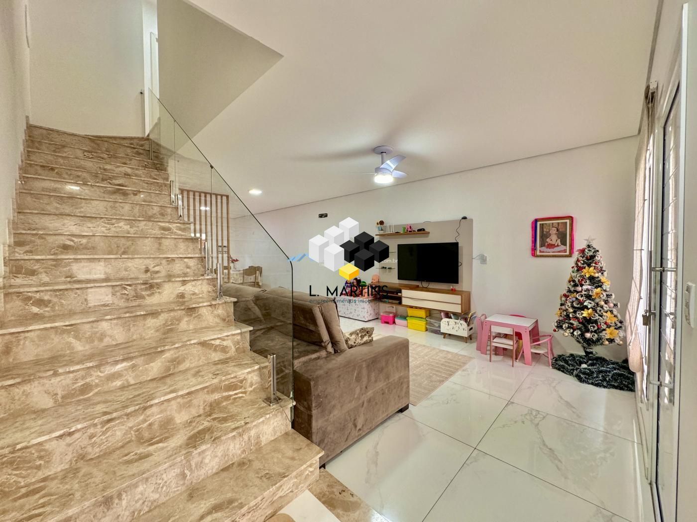 Casa à venda com 3 quartos, 129m² - Foto 9