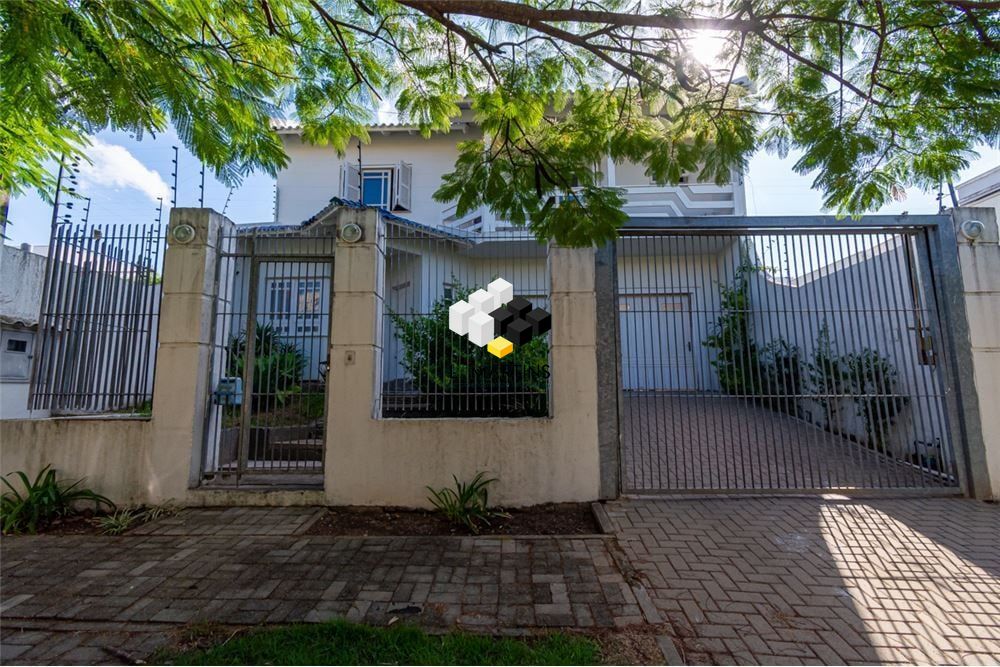 Casa à venda  no Moinhos de Vento - Canoas, RS. Imóveis