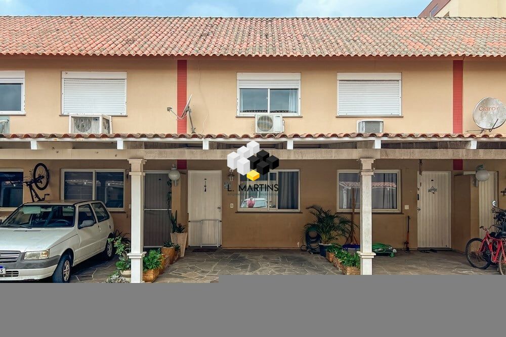 Casa em condomínio à venda  no Rio Branco - Canoas, RS. Imóveis