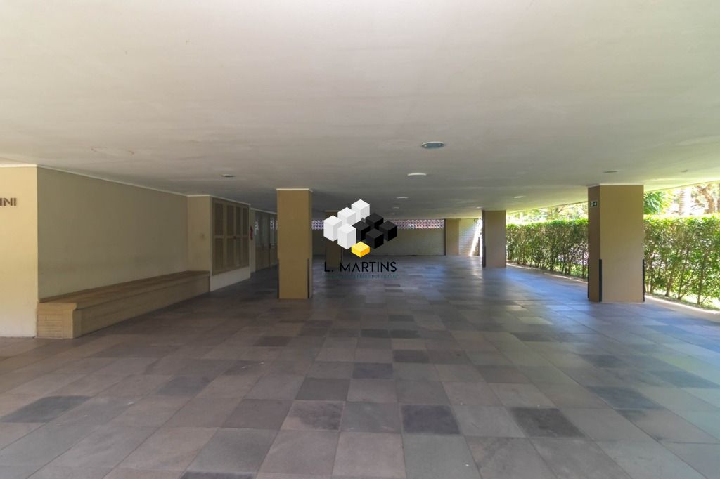 img196421765