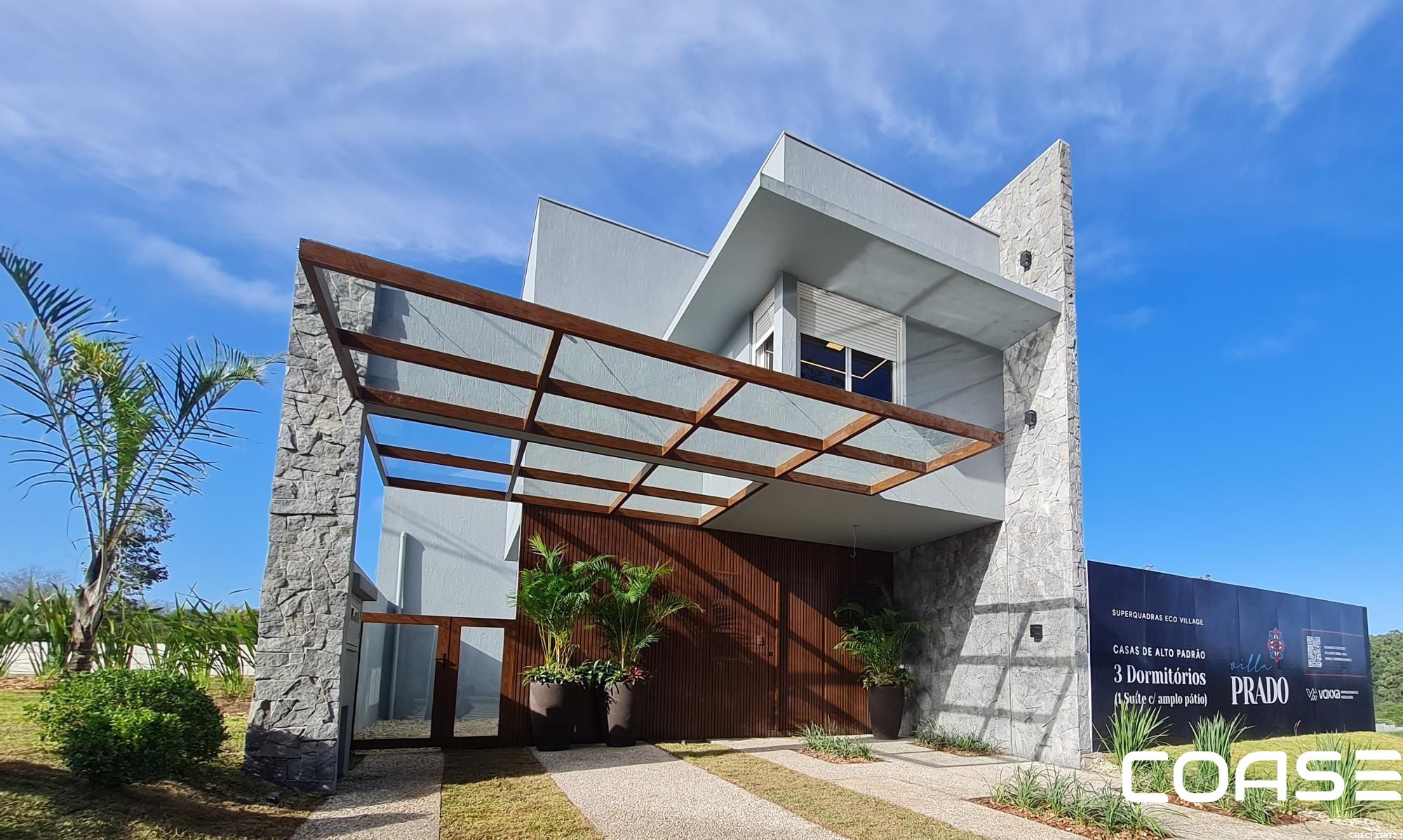Casa 03 dormitórios com 02 vagas de Garagem para venda no Condomínio Villa Prado