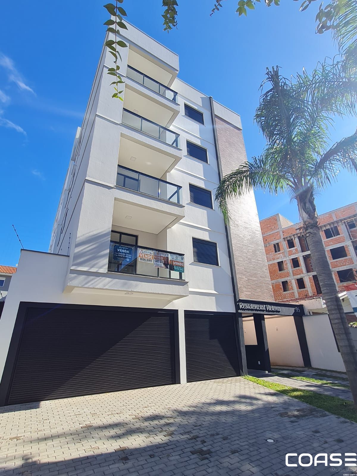 Apartamento 02 dormitórios com suíte e garagem à venda em Camobi