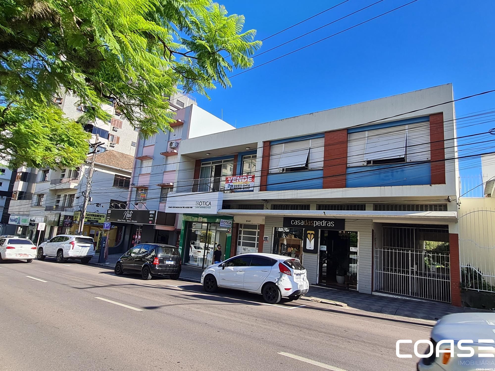 Casa para venda na Avenida Presidente Vargas com 02 lojas comerciais