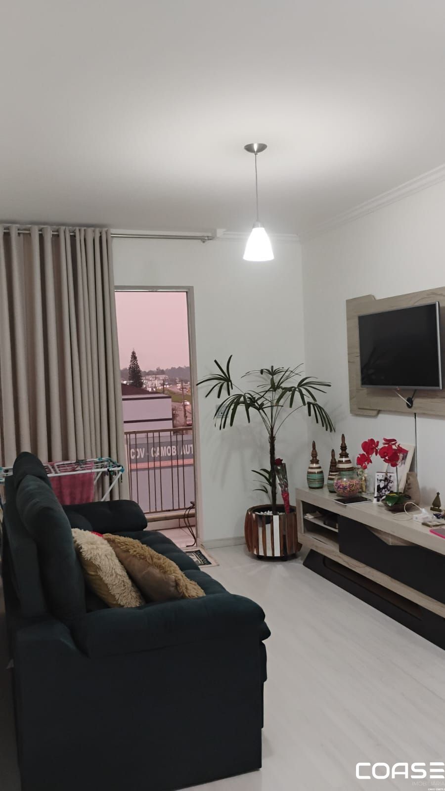 Amplo apartamento c/ 02 Dormitórios em Camobi