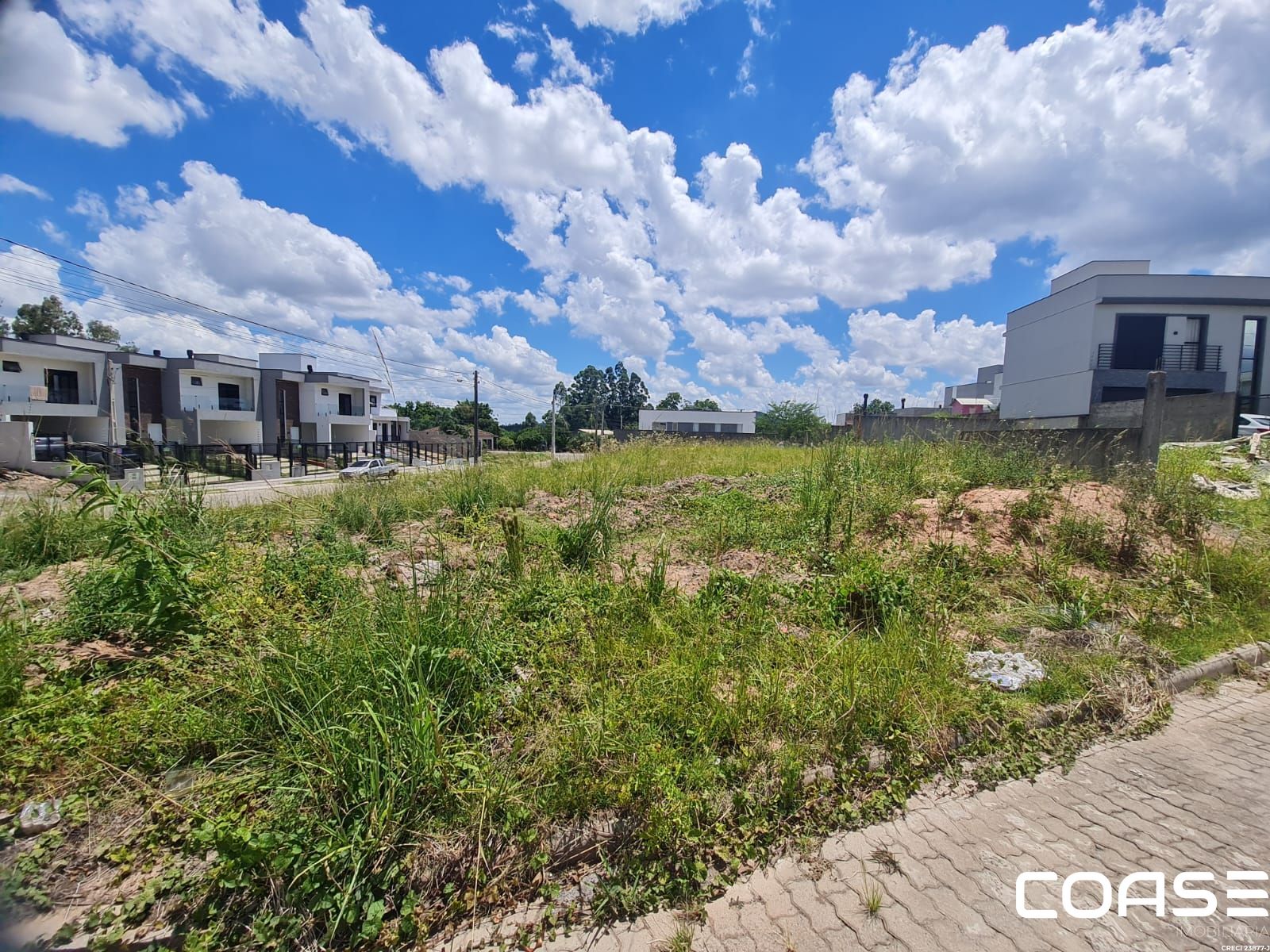 Terreno esquina 354,49m2 para venda localizado no Terras de Santorini